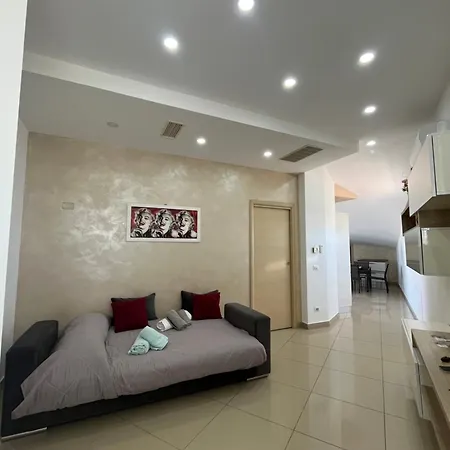 Casa Helios Leonforte